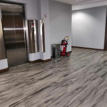 יאנגון Green Leaf Hotel מראה חיצוני תמונה