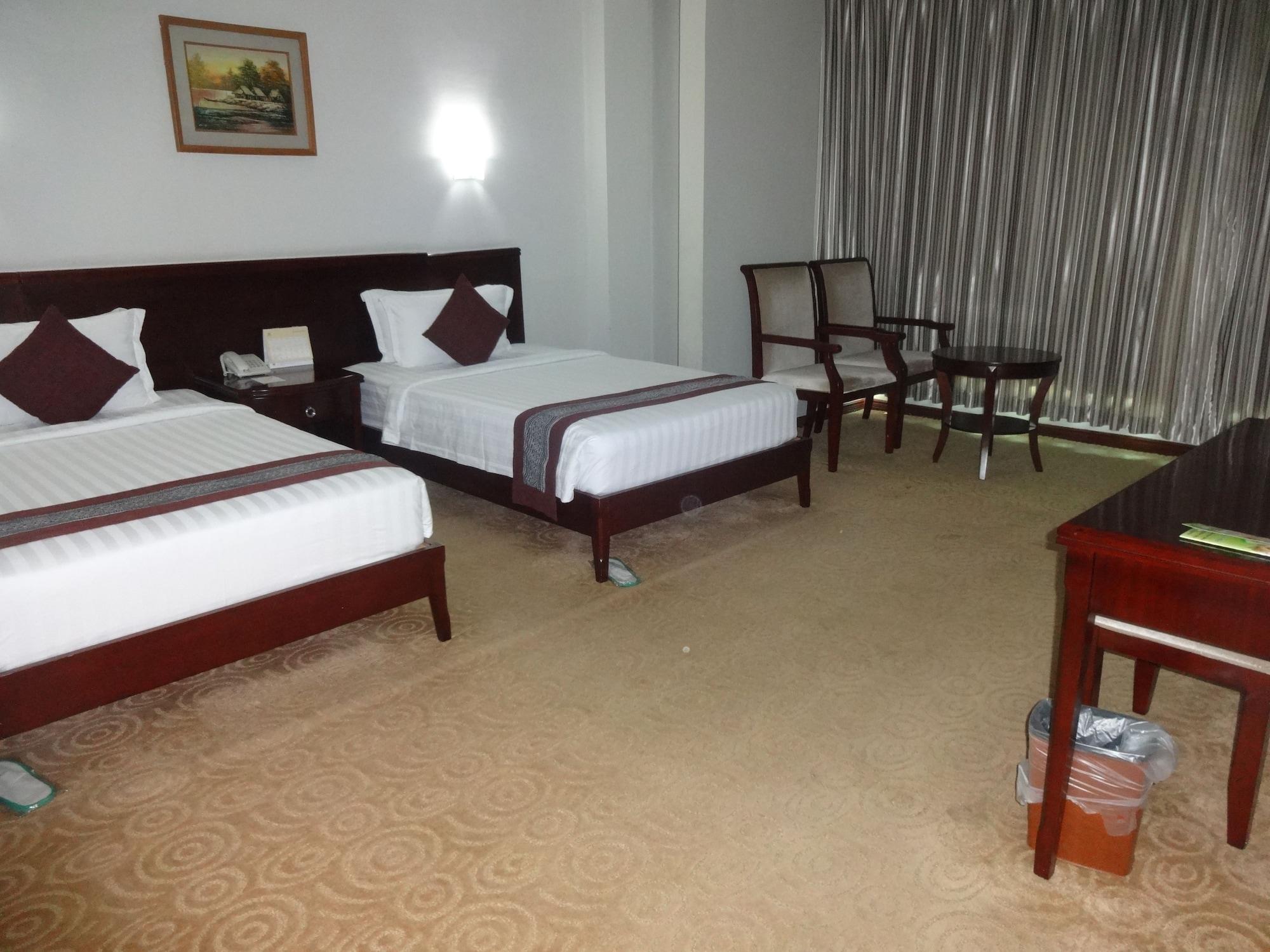יאנגון Green Leaf Hotel מראה חיצוני תמונה