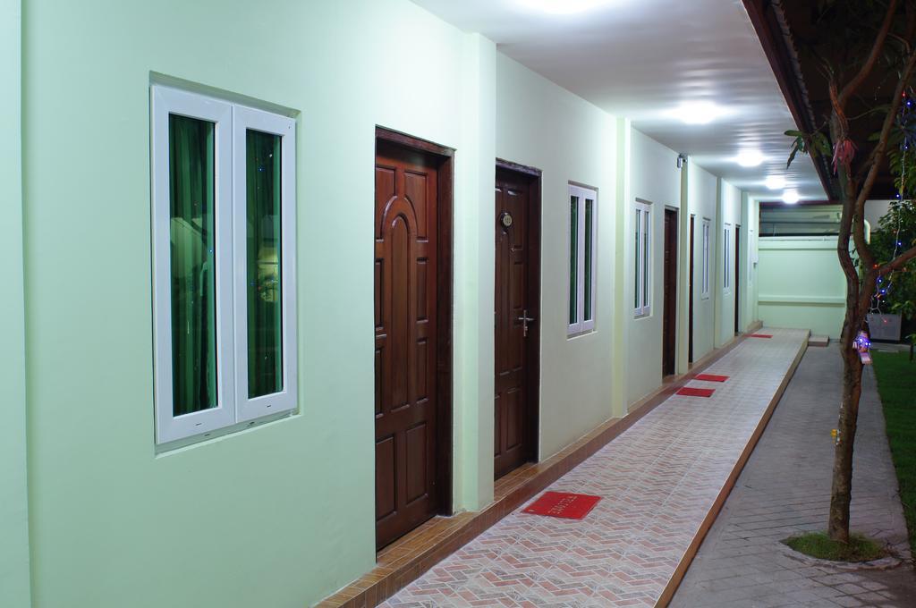 יאנגון Green Leaf Hotel מראה חיצוני תמונה