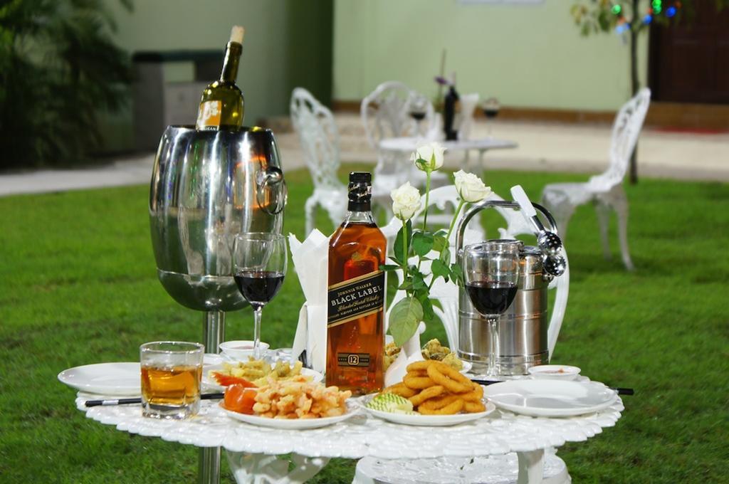 יאנגון Green Leaf Hotel מראה חיצוני תמונה