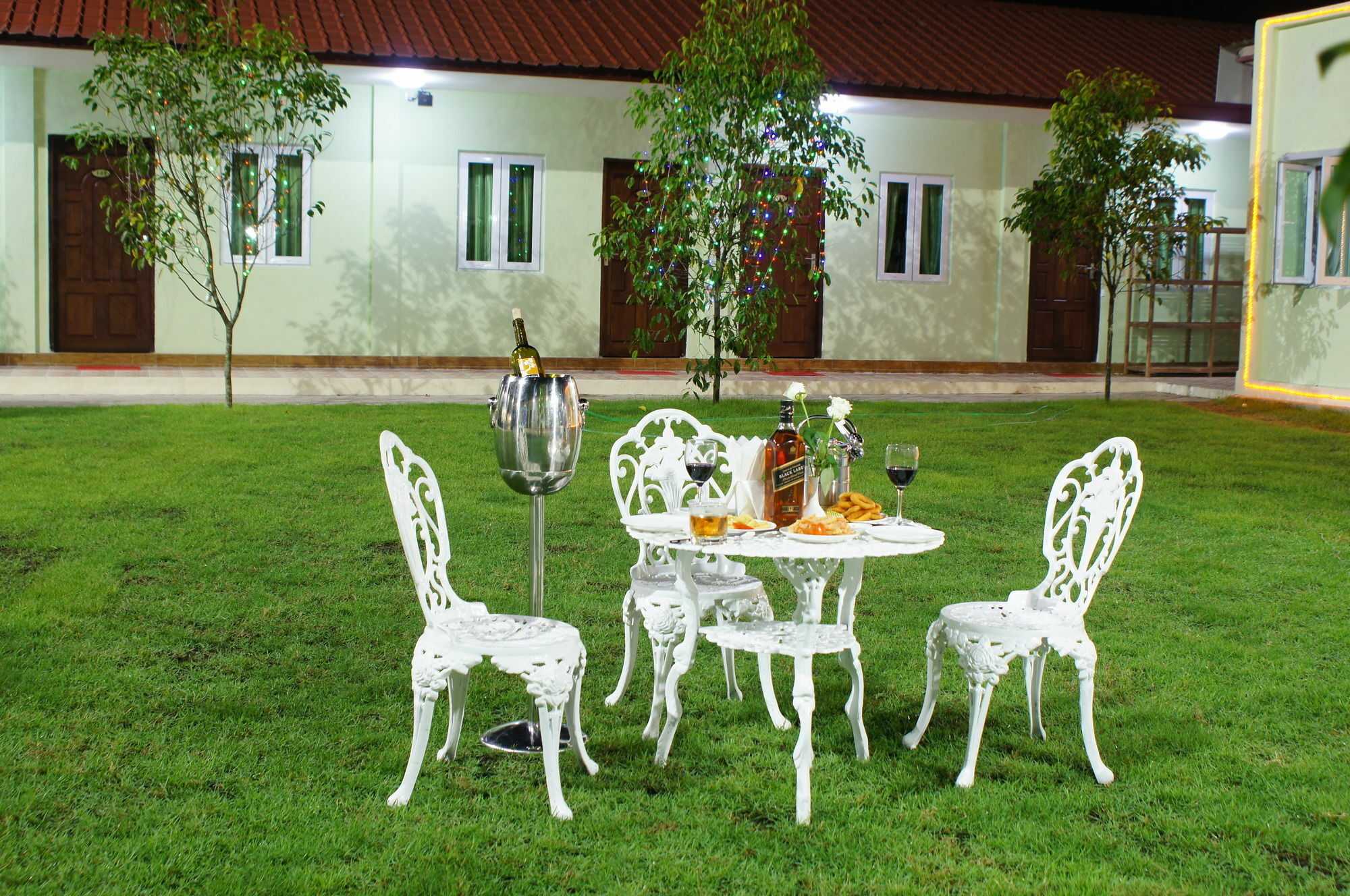 יאנגון Green Leaf Hotel מראה חיצוני תמונה