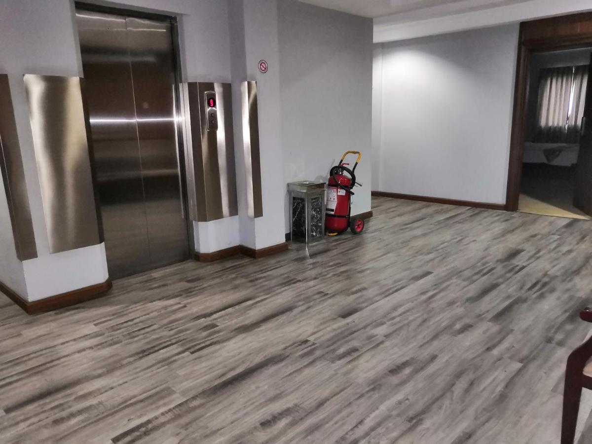 יאנגון Green Leaf Hotel מראה חיצוני תמונה